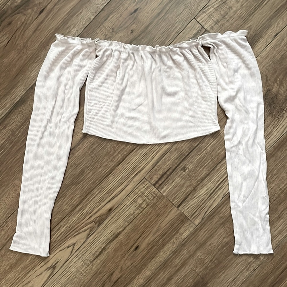 ✨4/$20 URBAN PLANET Nude Off The Shoulder Crop Top